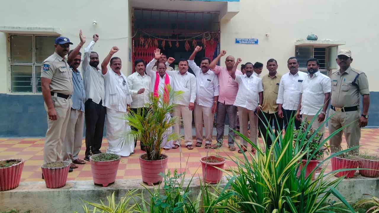 నిర్బంధ పాలన.. శాంతియుత నిరసనలపైనా ఉక్కుపాదం