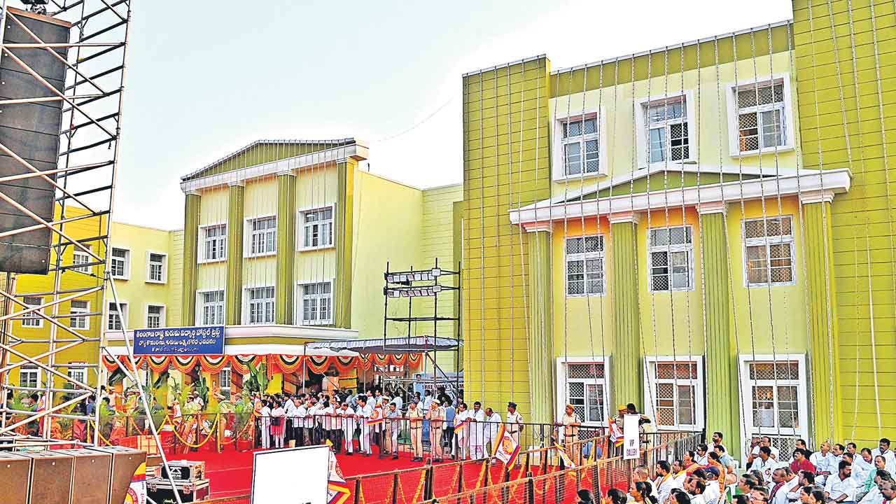 కేసీఆర్‌ హయాంలోనే కురుమ భవన్‌