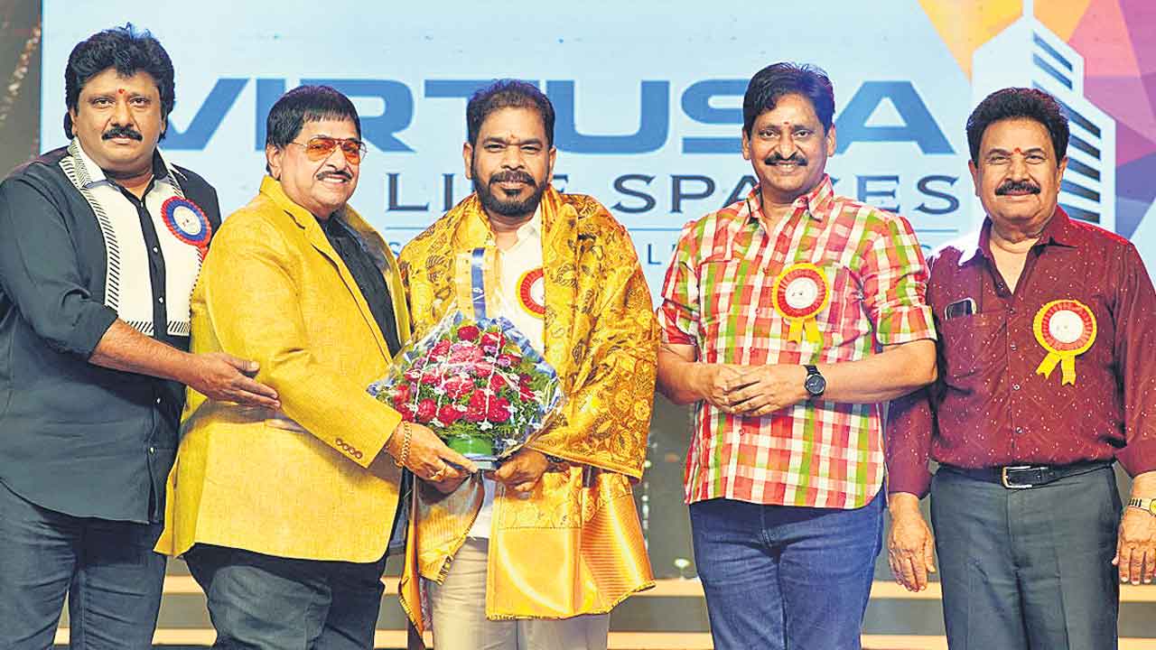 వీబీ ఎంటర్‌టైన్‌మెంట్స్‌ బుల్లితెర అవార్డులు