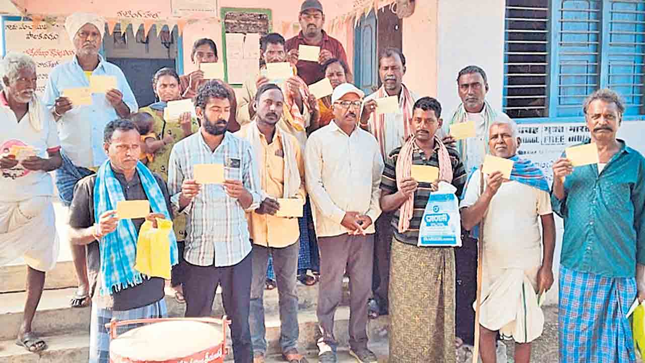 రుణమాఫీ కోసం పోస్టుకార్డు ఉద్యమం