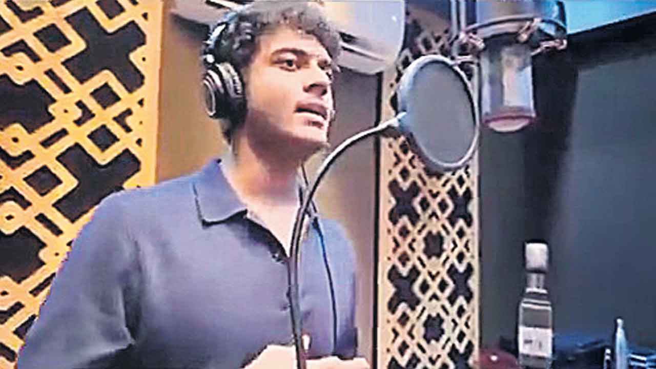 కేటీఆర్‌కు హిమాన్షు స్పెషల్‌ గిఫ్ట్‌