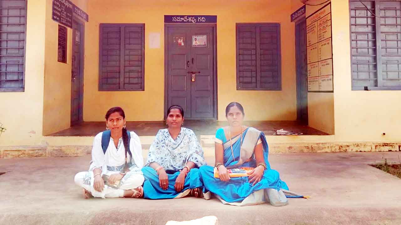 అవుట్‌ సోర్సింగ్‌ ఉద్యోగాల్లో అవకతవకలు