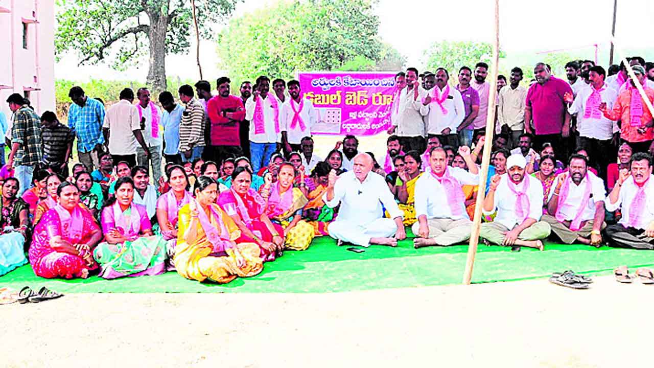 పేదల ఇళ్లపై ఇంత అలుసా?