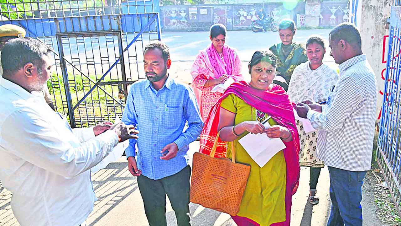 ముగిసిన గ్రూప్‌-2 పరీక్ష