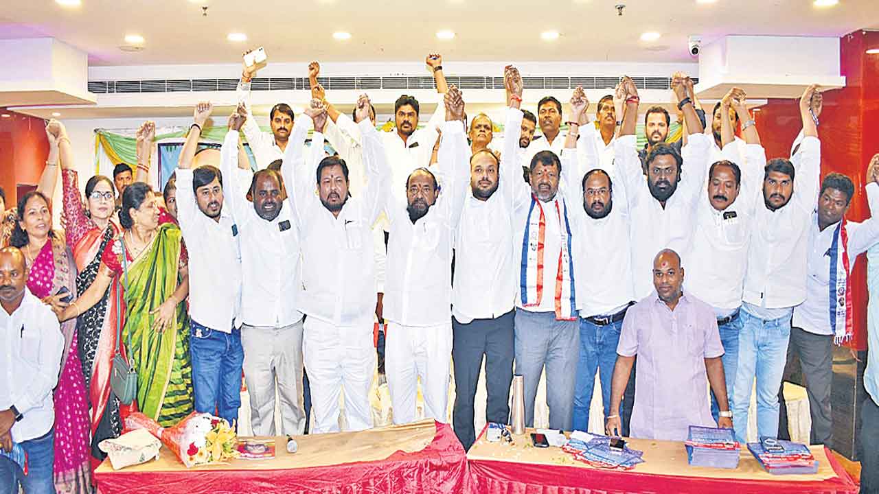 బీసీ రిజర్వేషన్లు పెంచకుంటే యుద్ధమే