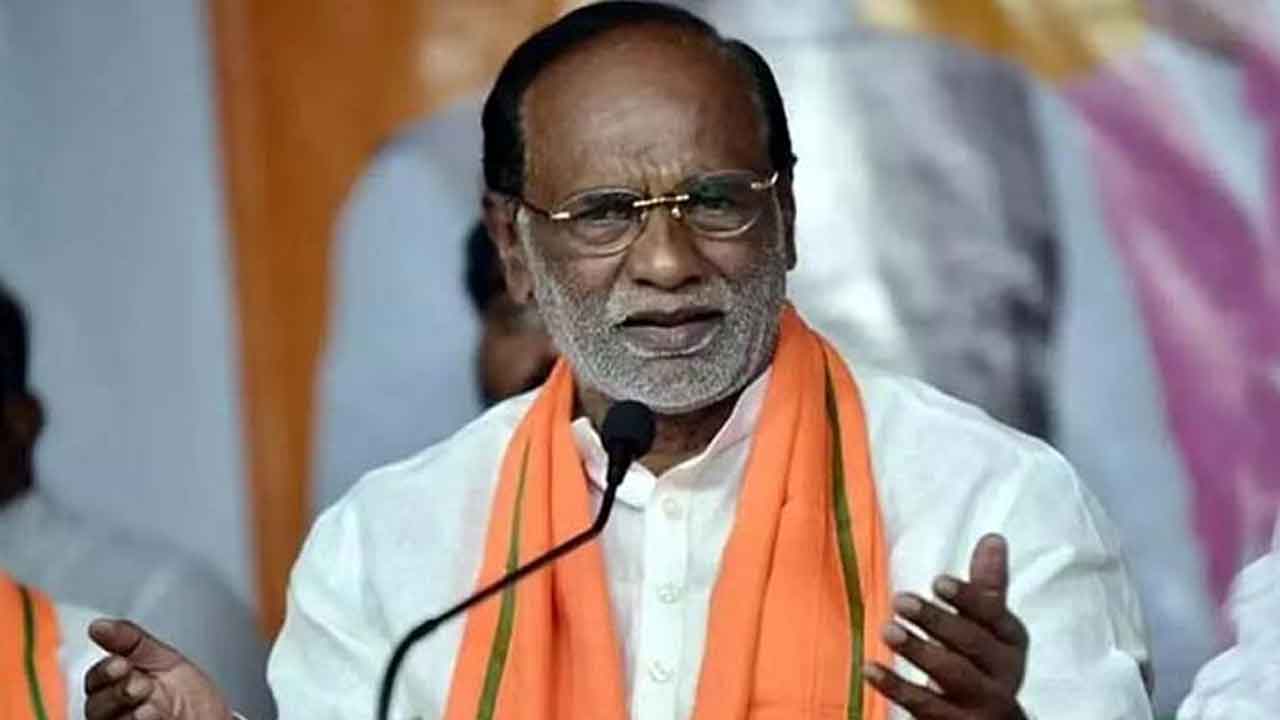 అల్లు అర్జున్‌పై సీఎంకు కక్ష ఎందుకు?