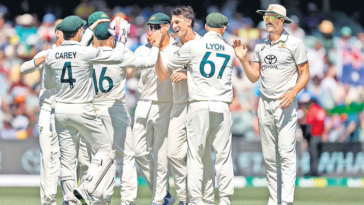 ఆసీస్‌దే గులాబీ గుబాళింపు