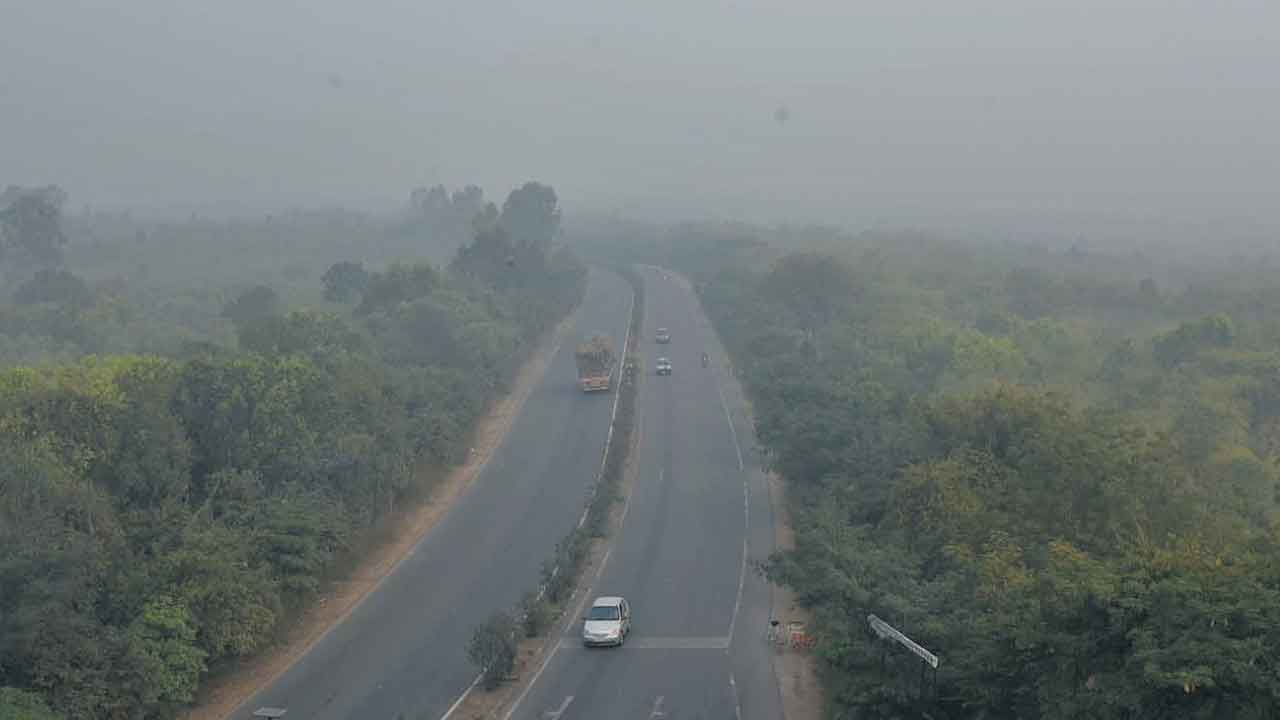 చలి.. తగ్గేదేలే.. ఉమ్మడి ఆదిలాబాద్‌ జిల్లాపై పంజా