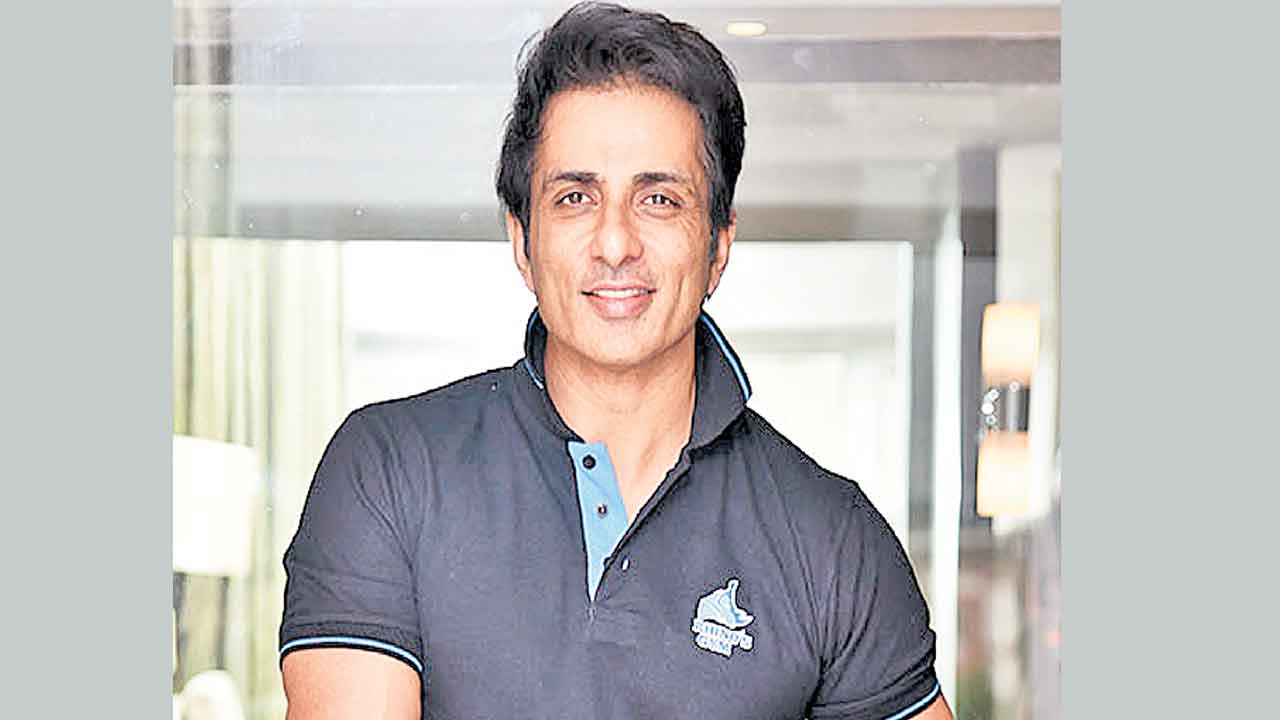 Sonu Sood | సీఎం పదవిని తిరస్కరించా.. ప్రజలకు సహాయ పడటమే నా ధ్యేయం: సోనూసూద్‌