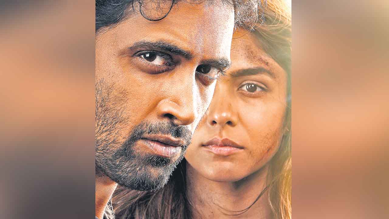 Mrunal Thakur | డెకాయిట్‌కు జోడీగా మృణాల్‌ ఠాకూర్‌