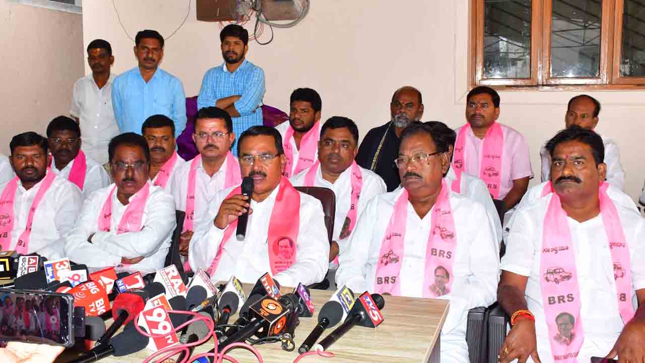 సాగునీరు ఇవ్వాల్సిందే..