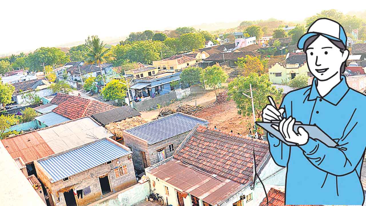 పాపం పంచాయతీ కార్యదర్శులు!