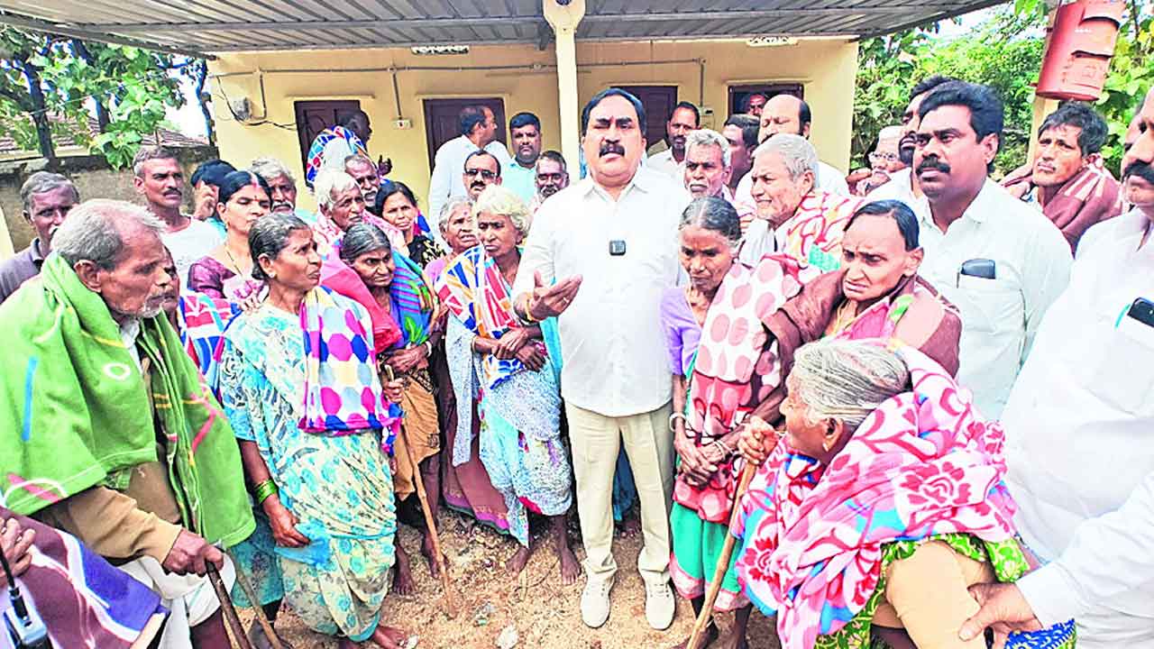 కాంగ్రెస్‌ ప్రభుత్వ పనితీరు ఎట్లున్నది?