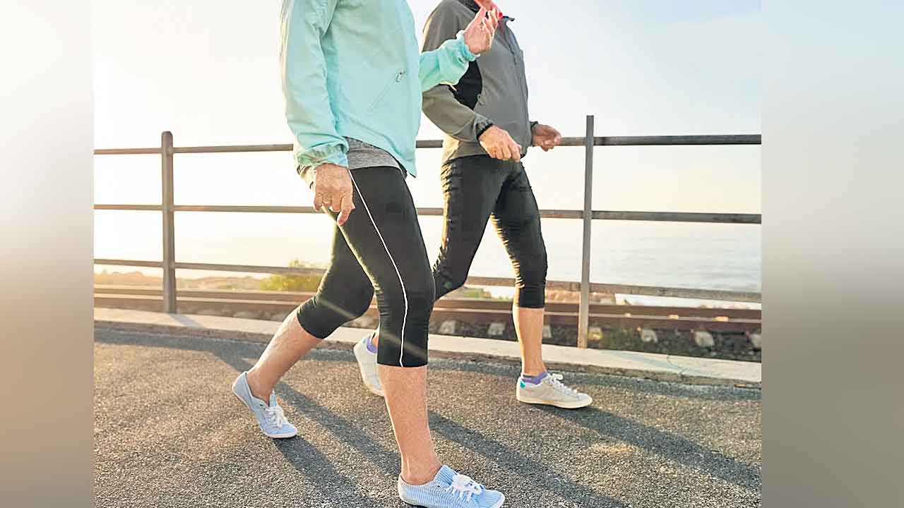 Walking | గంట నడిస్తే ఆరు గంటల ఆయుష్షు!