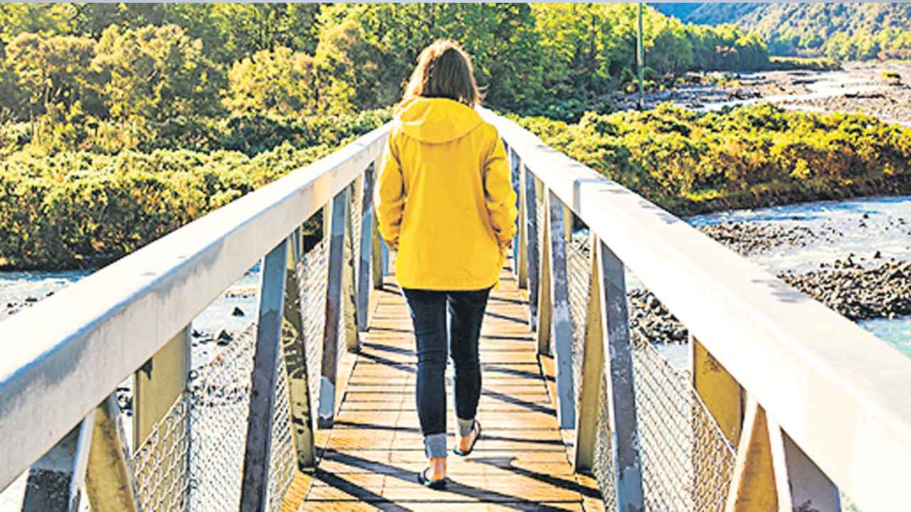 Walking | గంట నడకతో ఆయుర్దాయం 6 గంటలు పెరుగుతుందట!