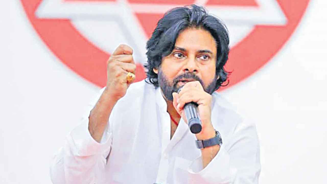 జనాలు చనిపోతే సినిమాపై ఏం మాట్లాడతాం