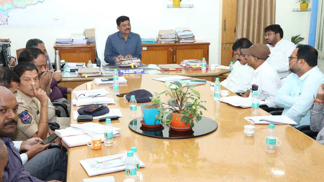 గ్రూప్‌-2 పరీక్షలకు అన్ని ఏర్పాట్లు చేయాలి