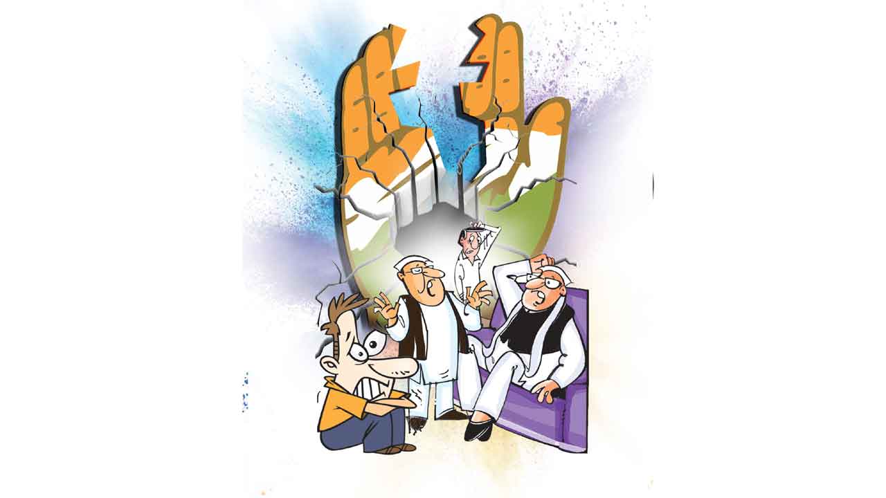 వలస నేతలకు ప్రాధాన్యత.. పాత శ్రేణుల నారాజ్‌.. కాంగ్రెస్‌లో పెరుగుతున్న అసంతృప్తులు