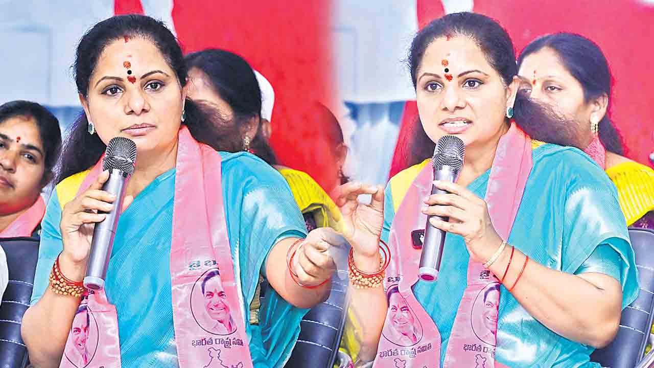 నిడ్రా కాదు.. నిధులు తెండి