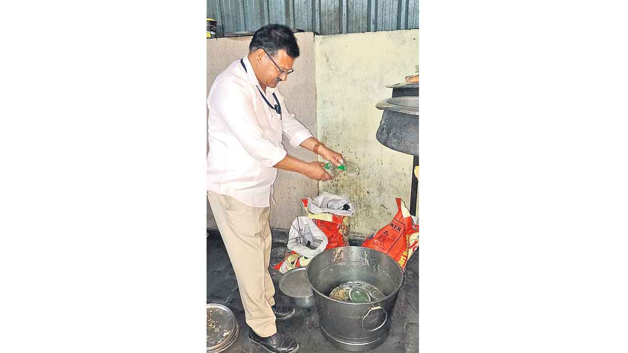 సింథటిక్ కలర్స్తో ఆహారం!