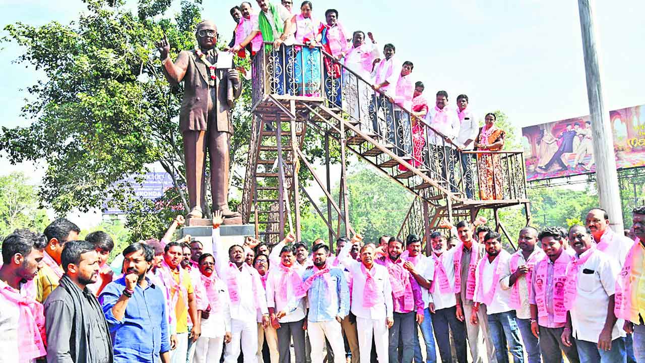 అన్నదాతకు సంకెళా..? లగచర్ల రైతులపై అక్రమ కేసులు ఎత్తివేయాలి