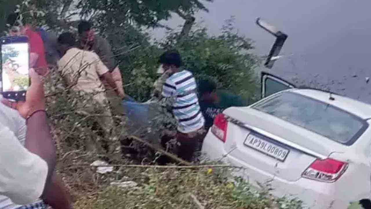 ఐదుగురు యువకుల జలసమాధి