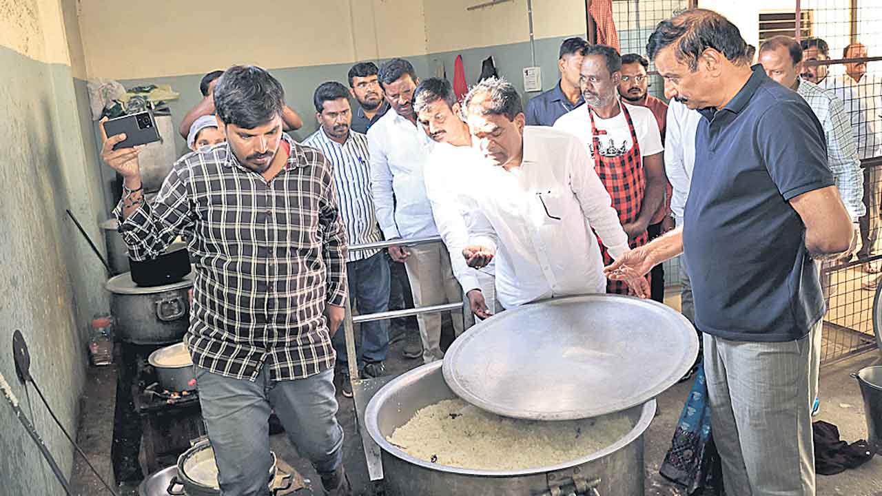 గురుకులాలను విస్మరించిన ప్రభుత్వం