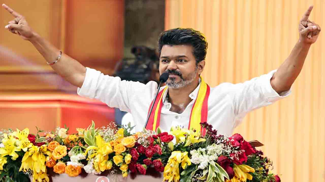 Actor Vijay | అన్నా యూనివర్సిటీ లైంగిక దాడి ఘటన.. తమిళనాడు గవర్నర్‌తో నటుడు విజయ్‌ భేటీ