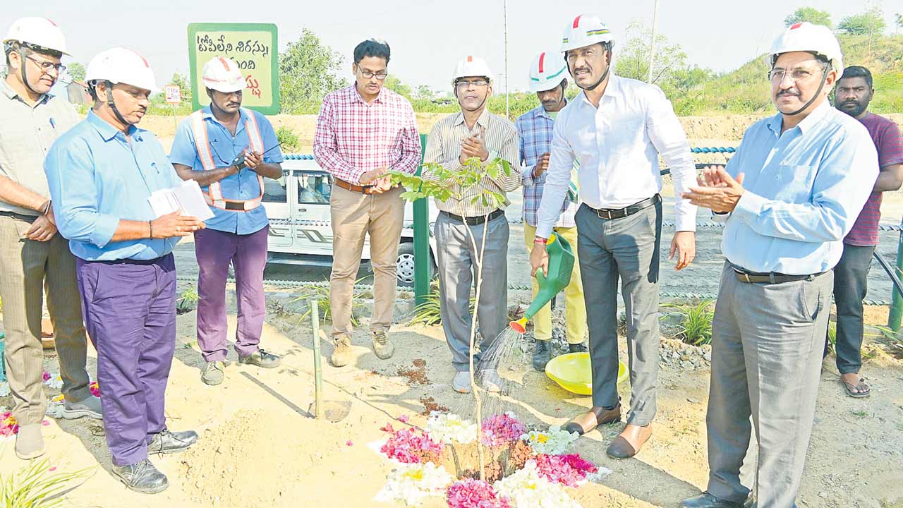 మిథనాల్ప్లాంట్ నిర్మాణాన్ని వేగవంతం చేయాలి