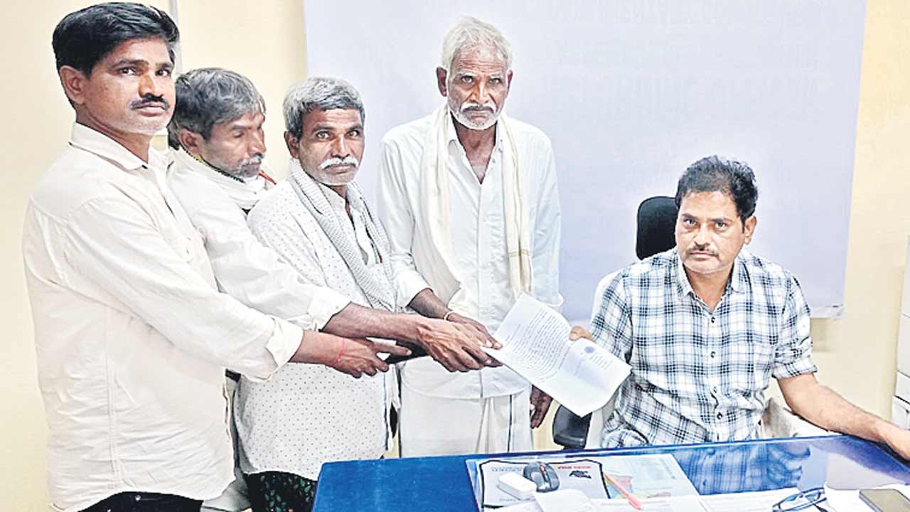 కౌలుదారే కాజేసే కుట్ర!