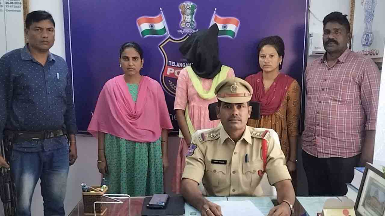 Arrest | వాజేడు ఎస్సై ఆత్మహత్యకు కారణమైన మహిళ అరెస్ట్‌