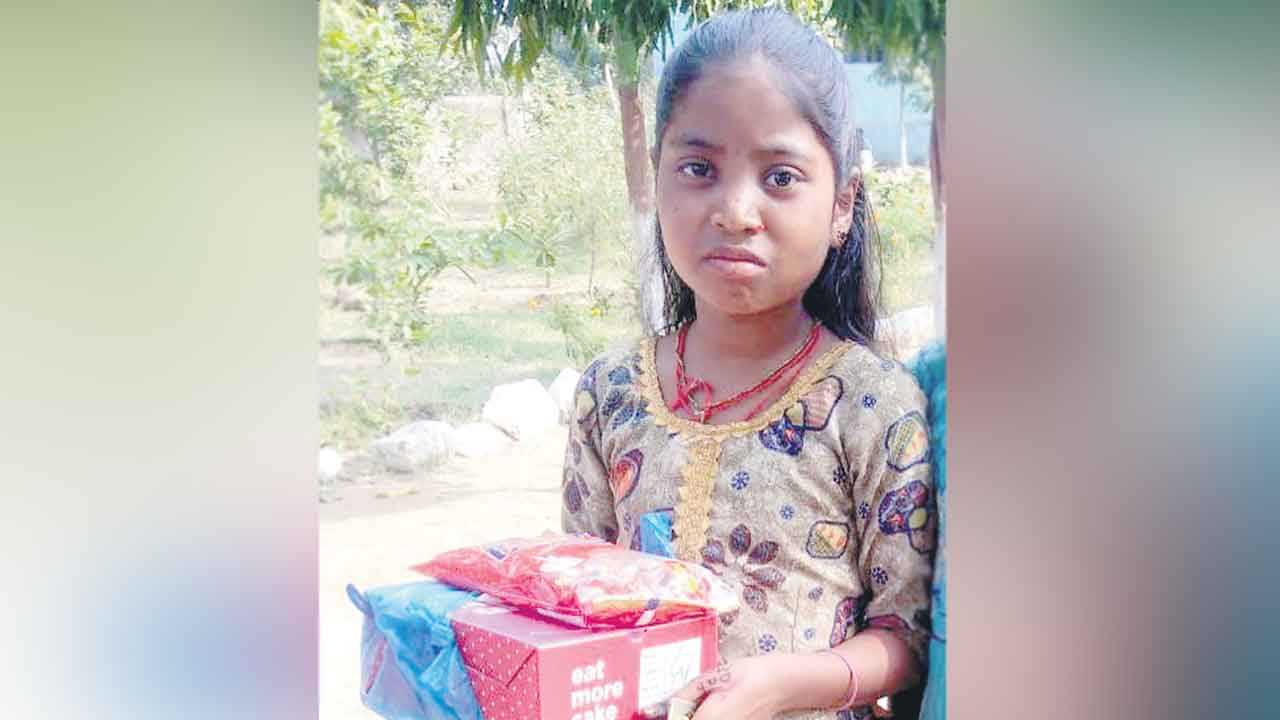 కడుపు నొప్పితో ఆశ్రమ పాఠశాల విద్యార్థిని మృతి
