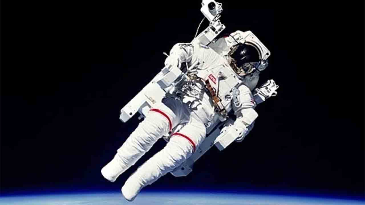 New Year 2025 | అంతరిక్షంలో వ్యోమగాములకు 16 సార్లు న్యూఇయర్‌