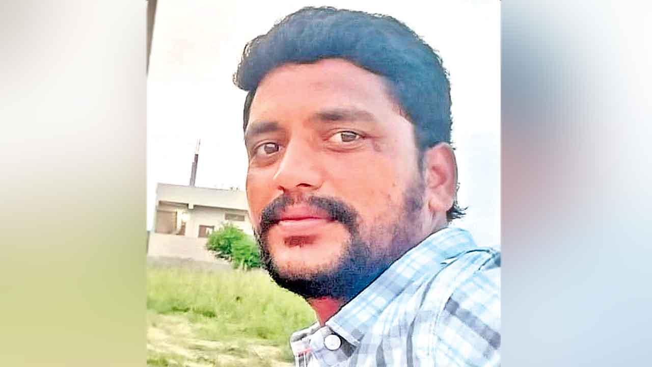 ఆటోడ్రైవర్‌ ఆత్మహత్య