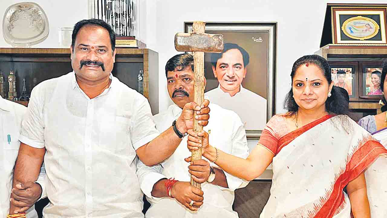 బీసీల హామీలను విస్మరిస్తే ఊరుకోం