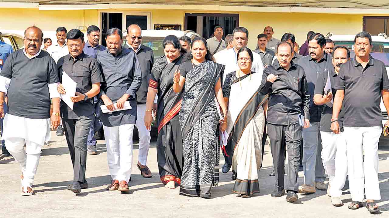 అసెంబ్లీలో రైతు రణం