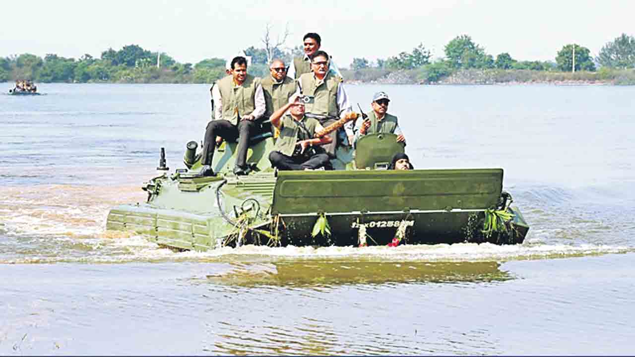 యుద్ధ్ద ట్యాంకర్ల ట్రయల్న్‌ సక్సెస్‌