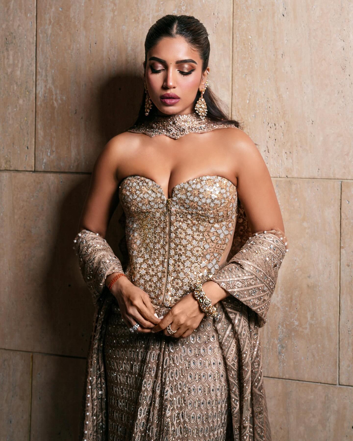 Bhumi Pednekar (33)
