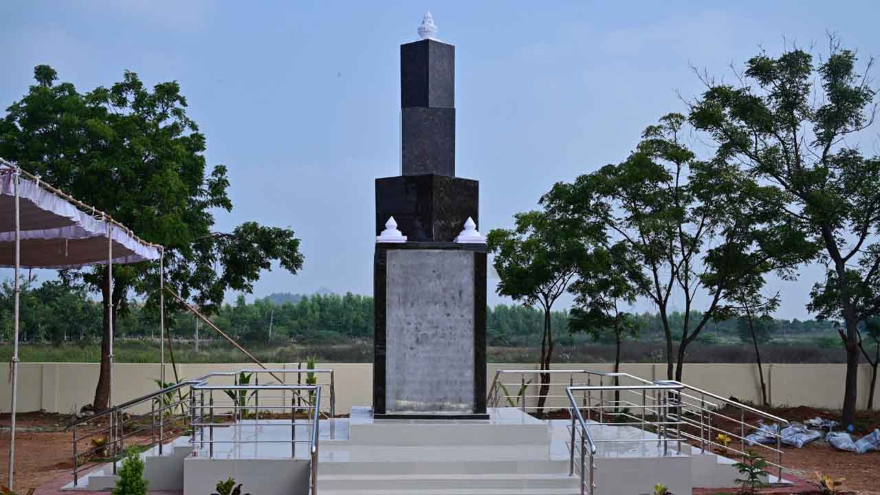 పూర్తి కాని ప్రాజెక్టుకు ప్రారంభోత్సవమా?