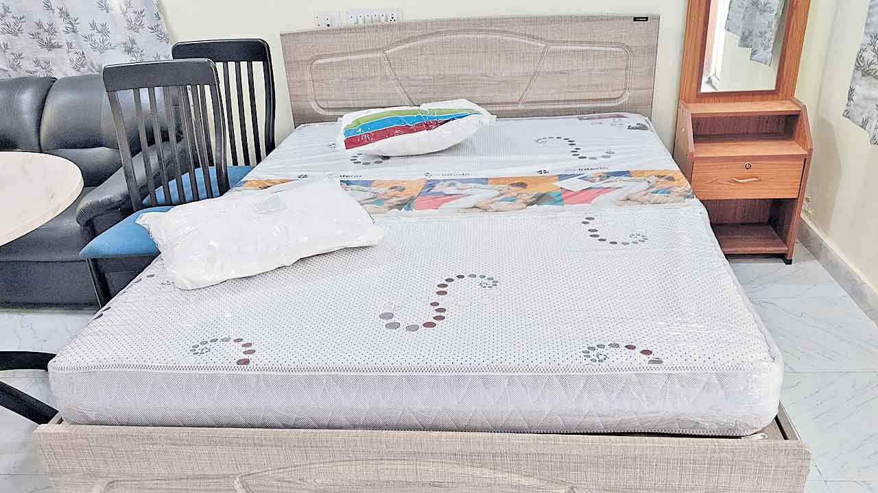 CM Revanth Reddy | మంత్రుల కోసం కొత్త మంచాలు?.. సీఎం రేవంత్‌ వేములవాడ పర్యటన సిత్రాలు