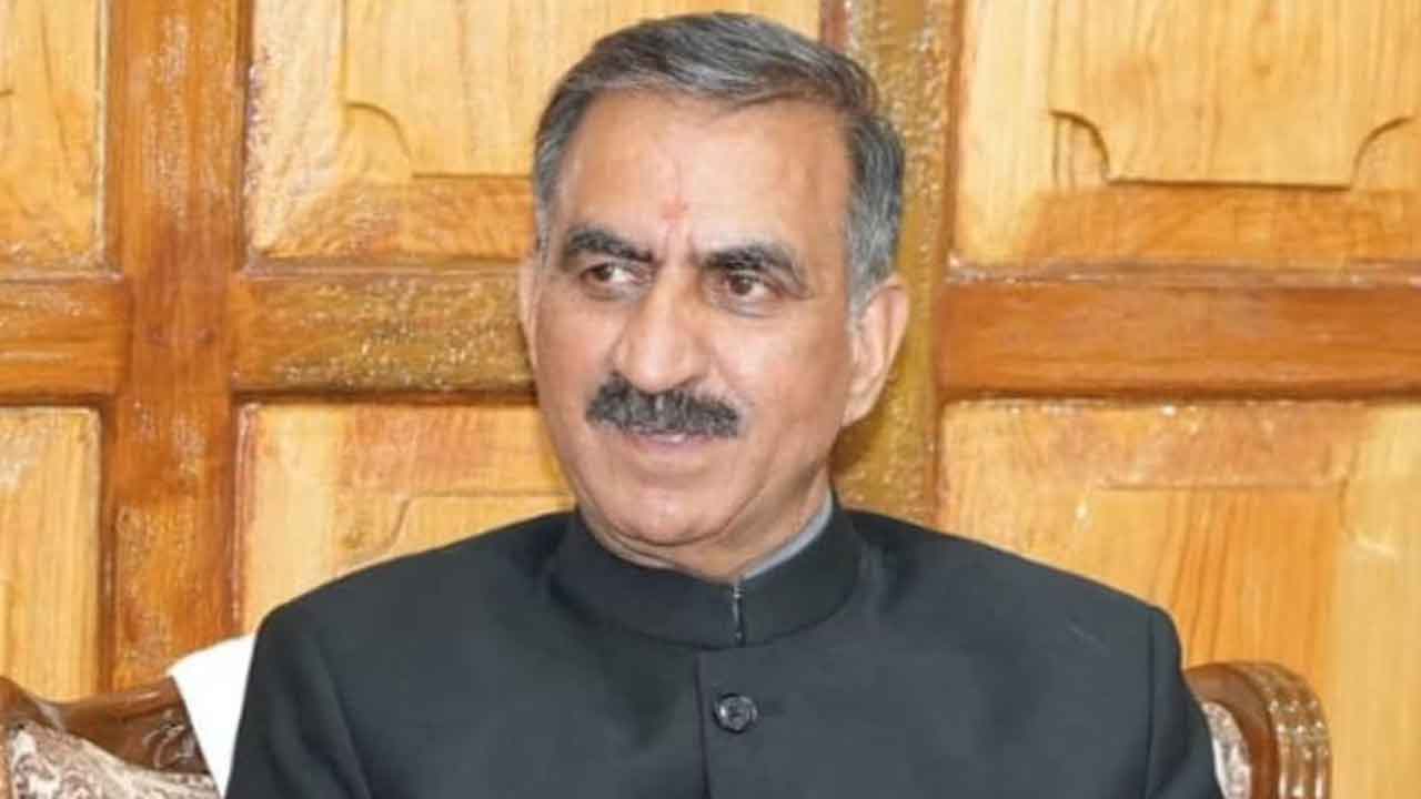 విందు వివాదంలో హిమాచల్‌ సీఎం