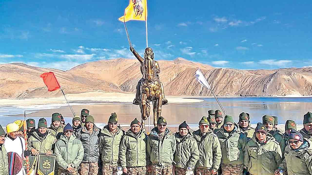 LAC | చైనా సరిహద్దులో శివాజీ విగ్రహం.. ఆవిష్కరించిన భారత సైన్యం