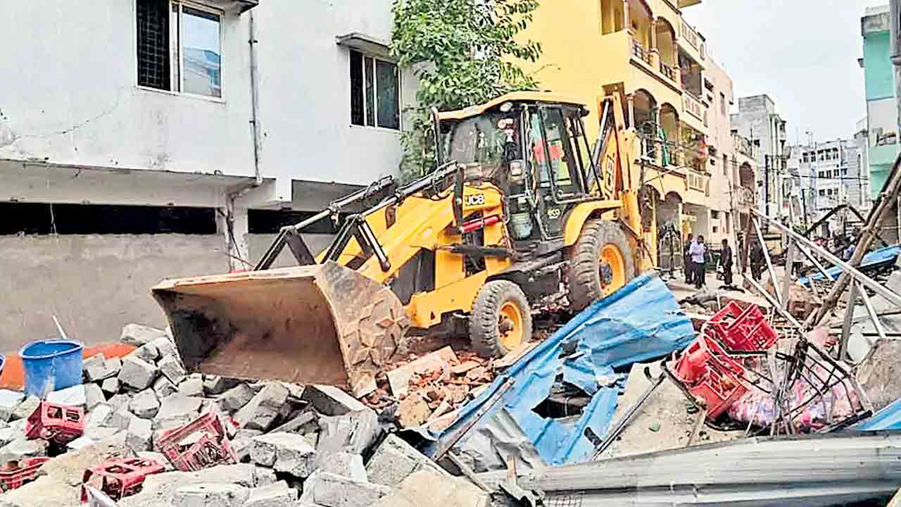 మెరిపిస్తామని మురిపించి మోసం