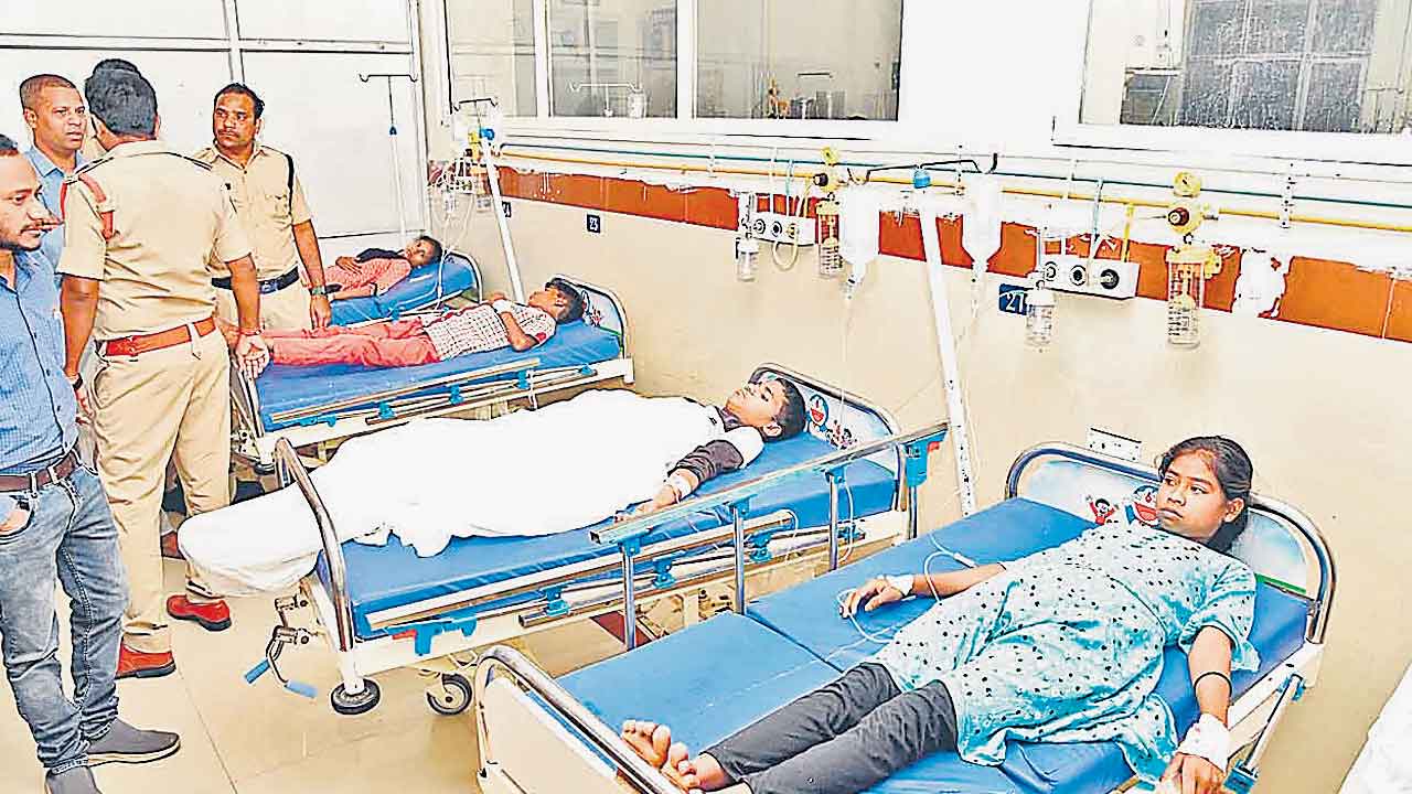 గురుకులాలకు రేవంత్‌ గ్రహణం