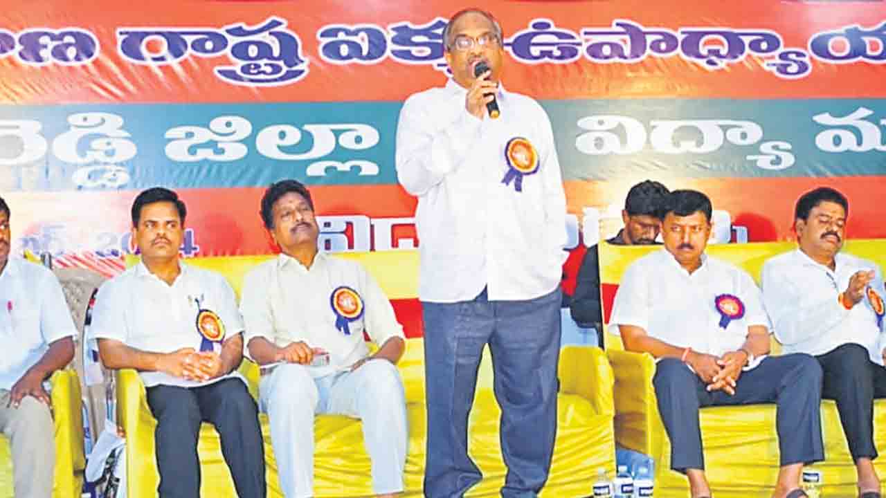 ఉపాధ్యాయులపై గురుతర బాధ్యత