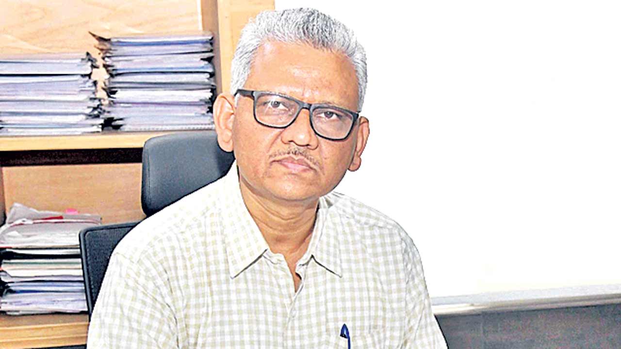 హెచ్‌ సిటీ, జంక్షన్ల అభివృద్ధిపై దృష్టి