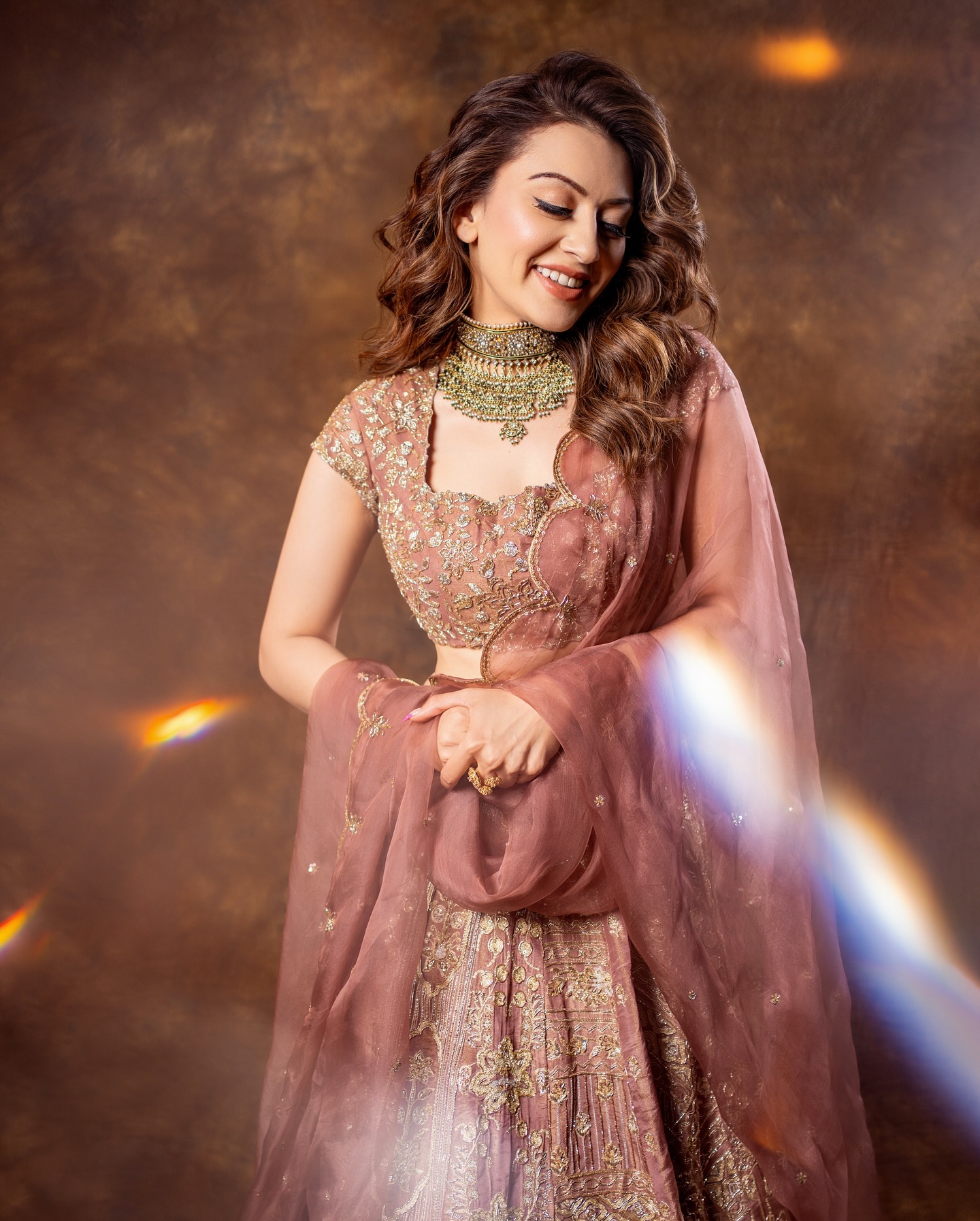 Hansika Motwani (20)