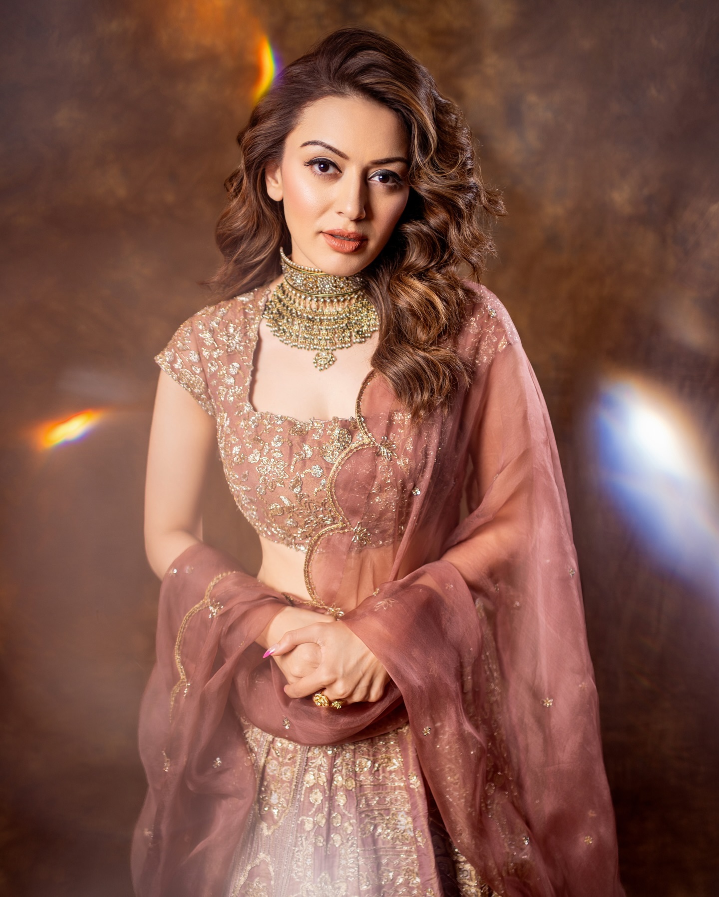 Hansika Motwani (21)
