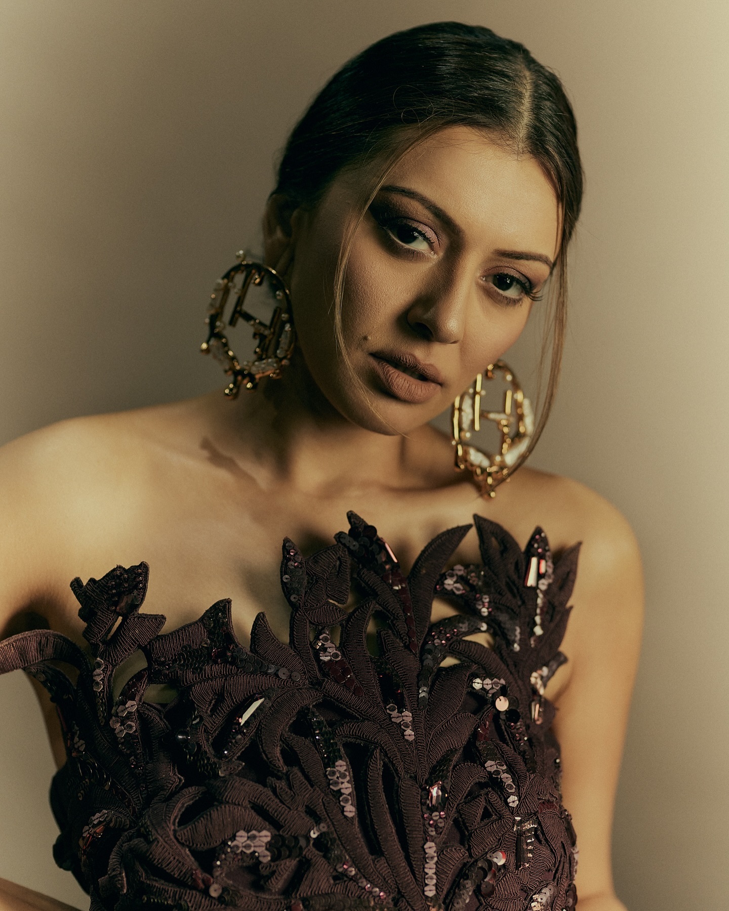 Hansika Motwani (29)