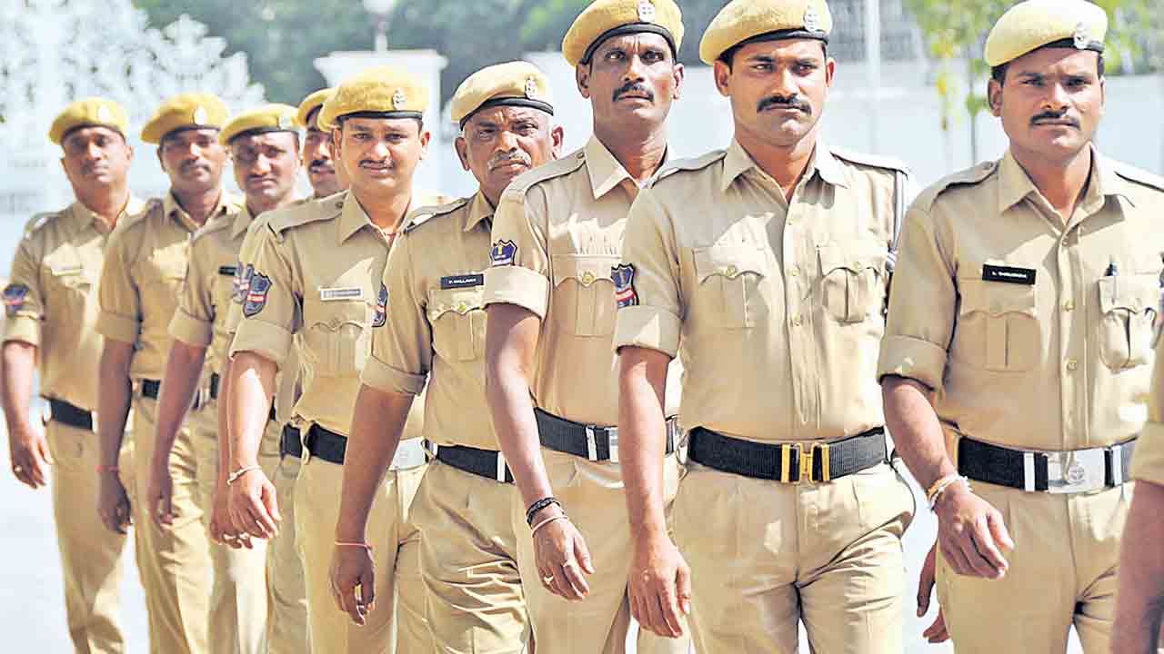 Home Guards | హోంగార్డుల డీఏ పెంపు గోరంత.. ప్రచారం కొండంత!